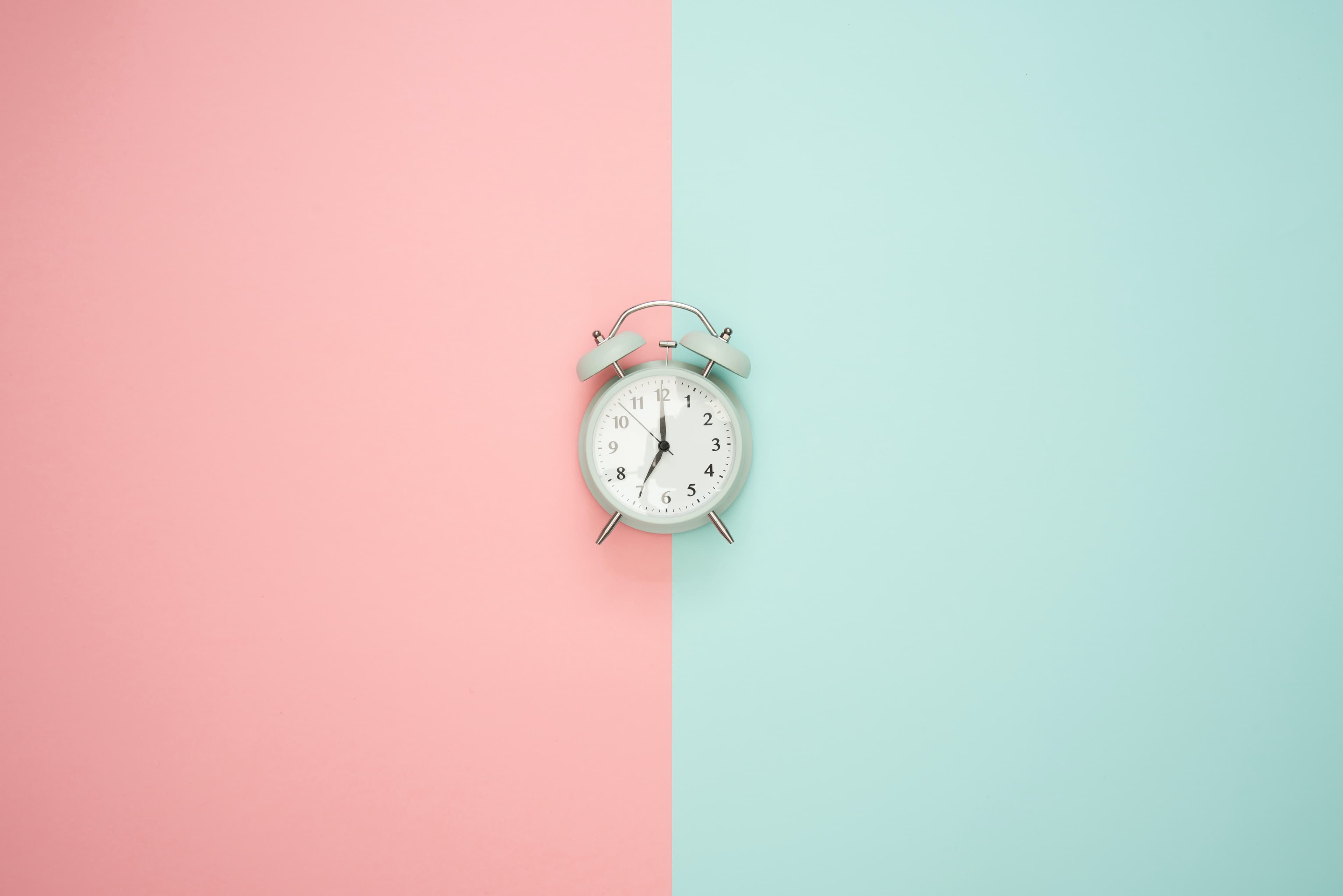 How to Return Recurring Elements in a Javascript Array With O(n) Time Complexity